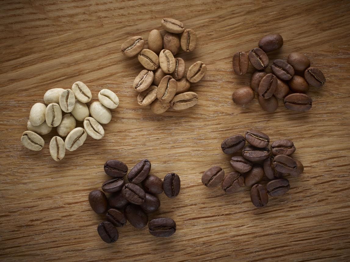light roast vs dark roast coffee beans comparison