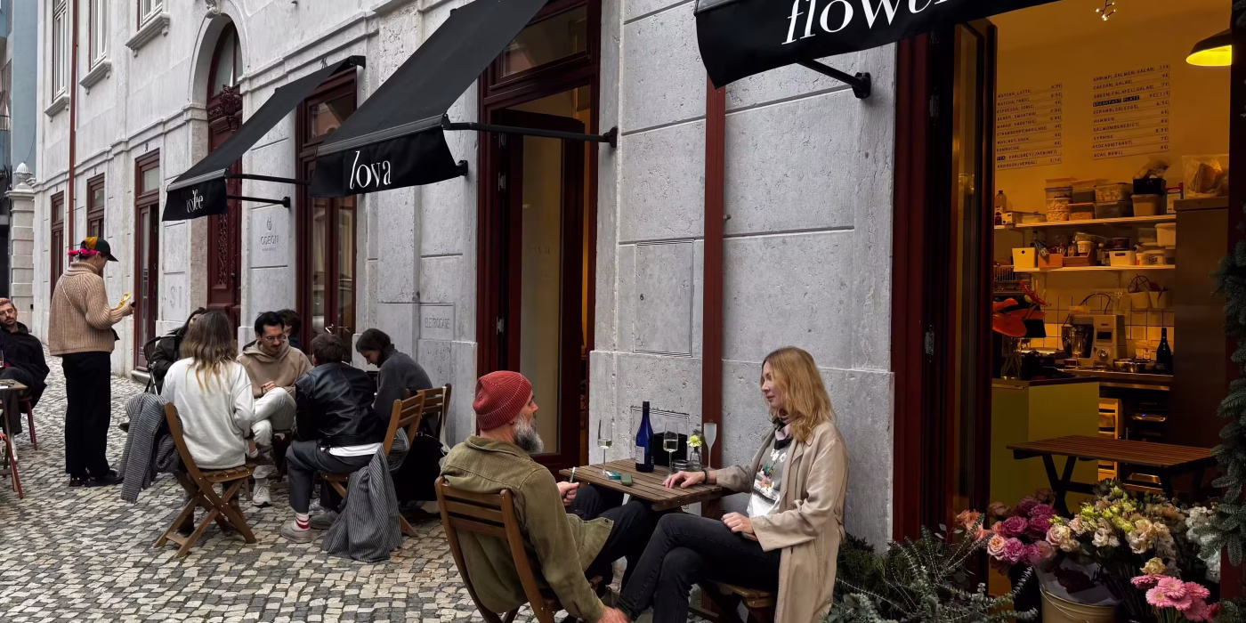 Lova Coffee and Flowers — cover photo